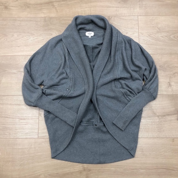 Aritzia Sweaters - Aritzia Cacoon Sweater